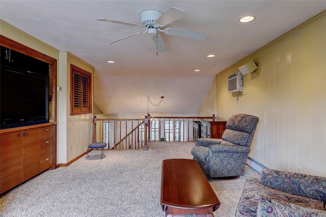 51 Montcalm Road Warwick, RI 02889 - Photo 12 of 26 Gallery Image 12
