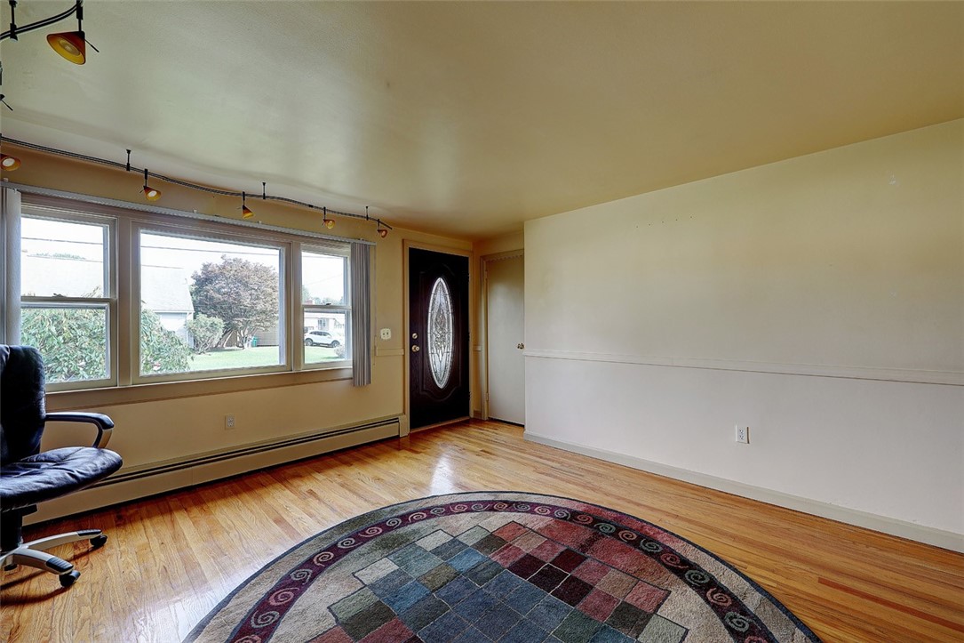 51 Montcalm Road Warwick, RI 02889 - Photo 14 of 26 Gallery Image 14