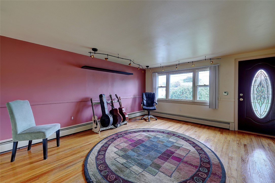 51 Montcalm Road Warwick, RI 02889 - Photo 15 of 26 Gallery Image 15