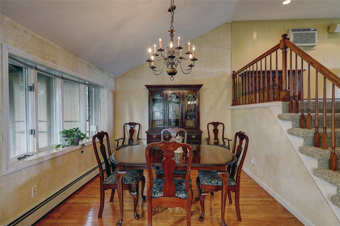 51 Montcalm Road Warwick, RI 02889 - Photo 9 of 26 Gallery Image 9