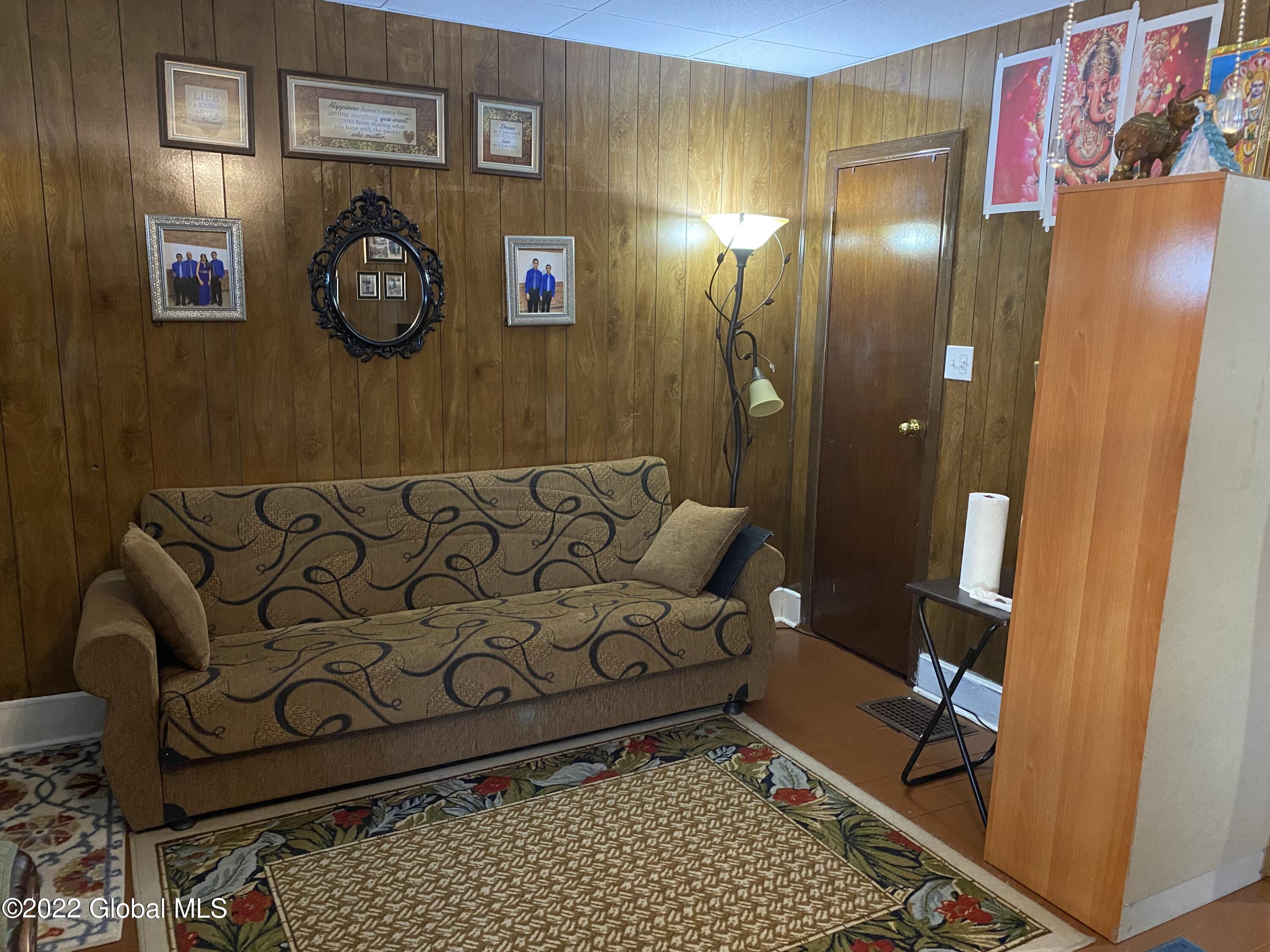 95 Division Street Schenectady, NY 12304 - Photo 11 of 16 IMG-3134