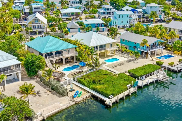 $2,499,000 | 27348 Dominica Lane, Summerland Key, FL 33042