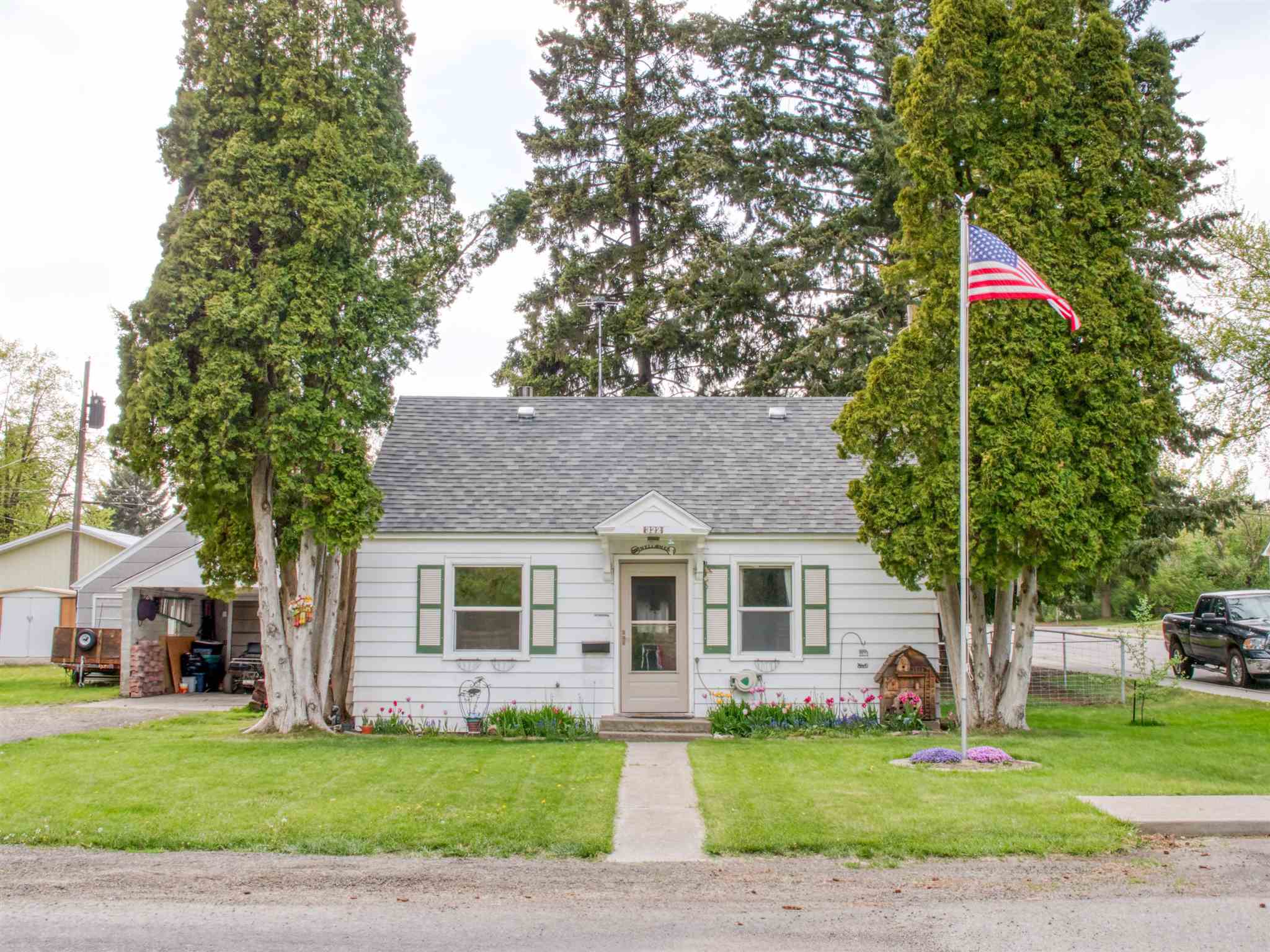 322 North 4th Street Cheney, WA 99004 - Photo 1 of 34 Gallery Image 1