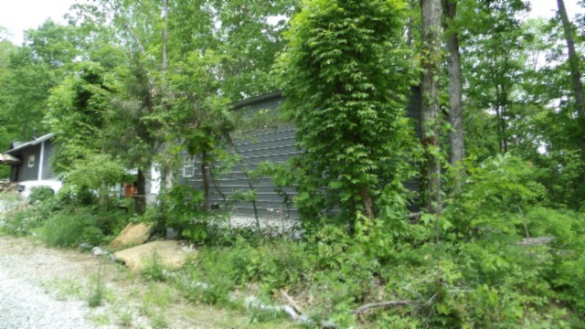 837 Rock Springs Road Celina, TN 38551 - Photo 11 of 28 a view of a garden