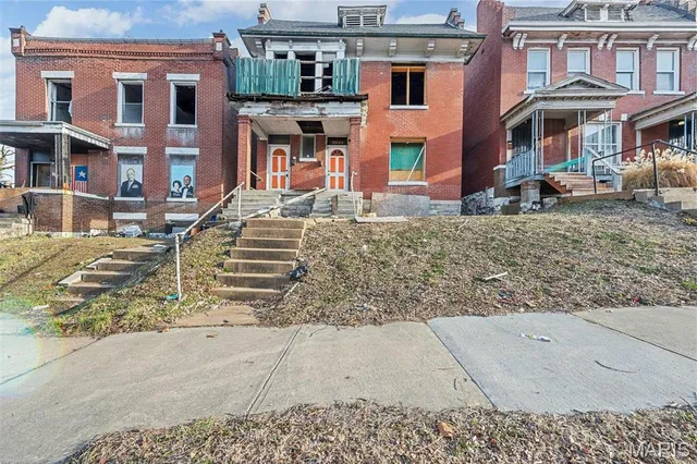 $9,900 | 5943 Page Boulevard, St. Louis, MO 63112