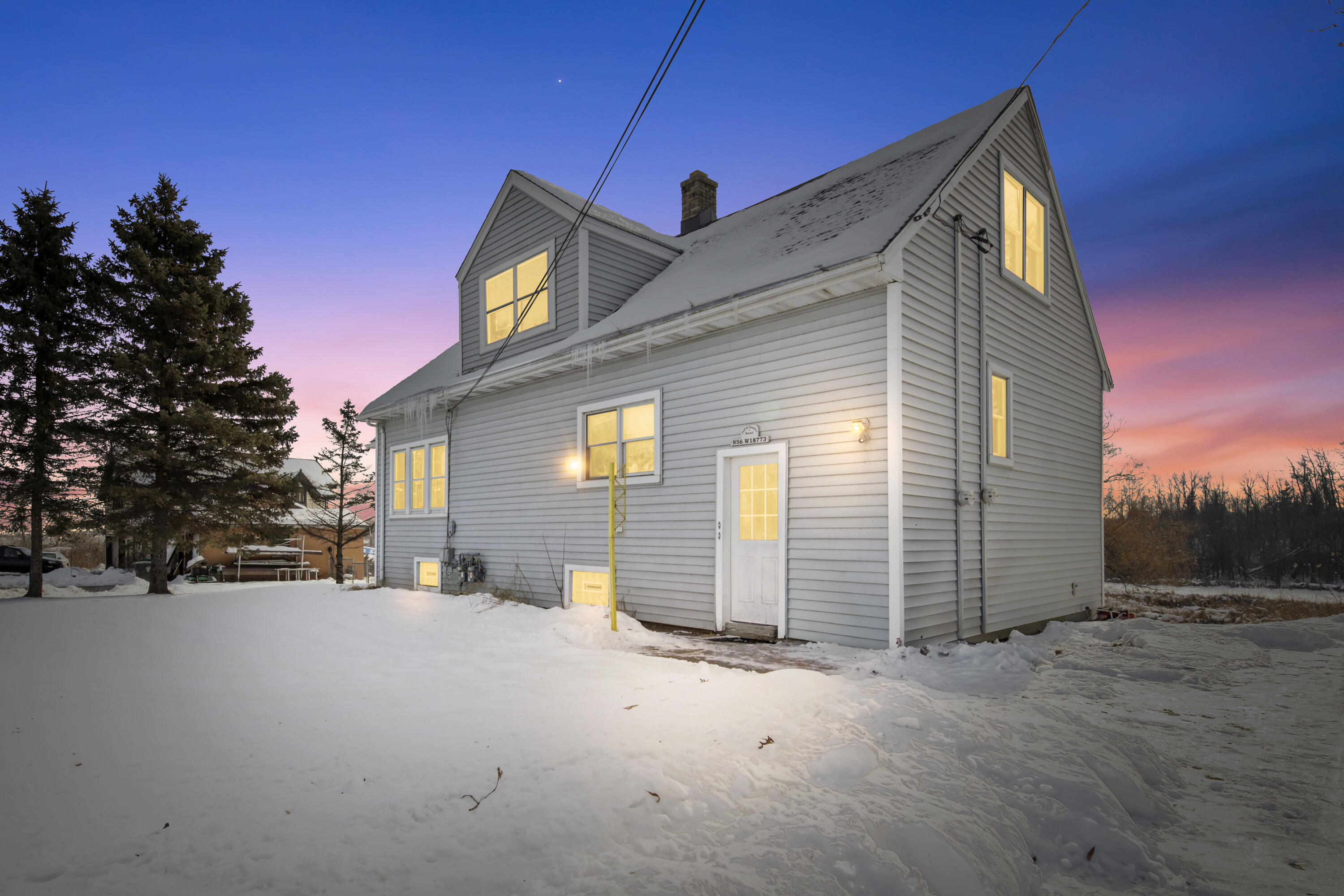 N56W18773 Silver Spring Dr-1