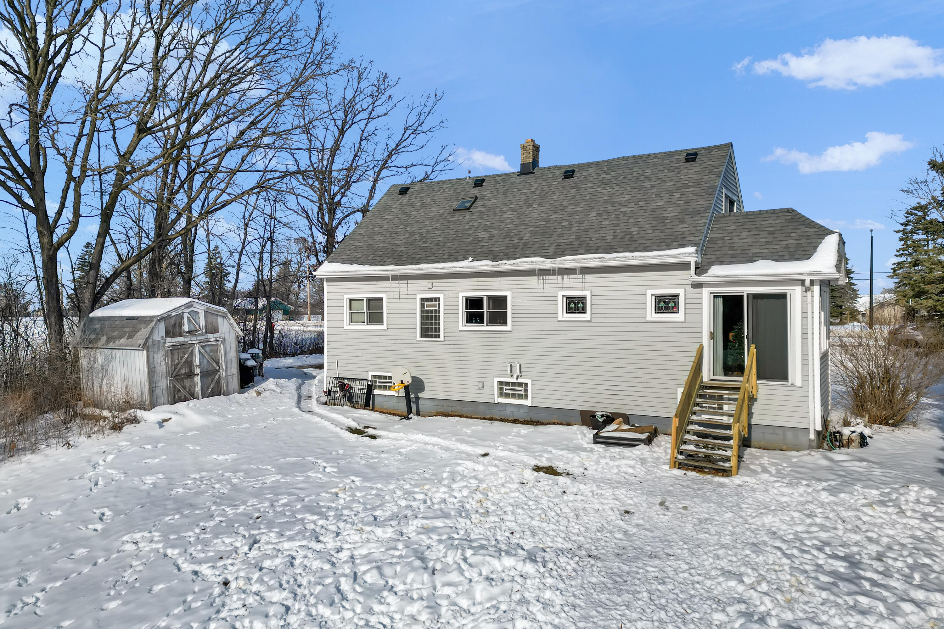 N56W18773 Silver Spring Drive Menomonee Falls, WI 53051 - Photo 6 of 11 N56W18773 Silver Spring Dr-9