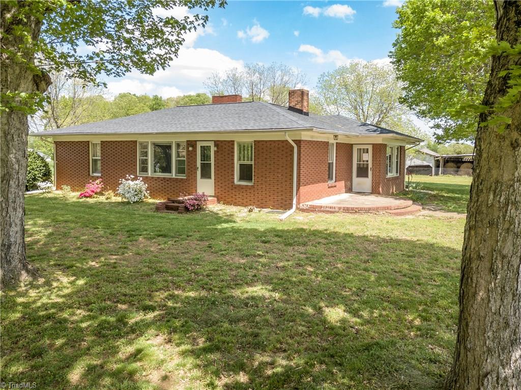 678 Sheffield Road Mocksville, NC 27028 - Photo 2 of 23 Gallery Image 2