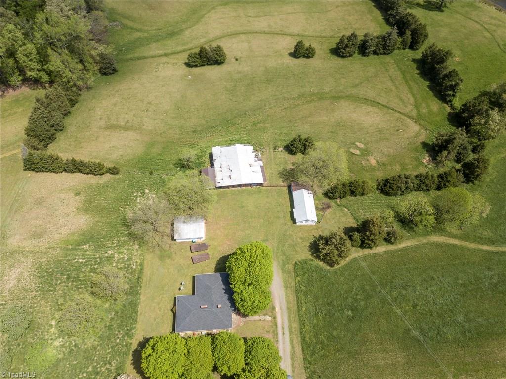 678 Sheffield Road Mocksville, NC 27028 - Photo 4 of 23 Gallery Image 4