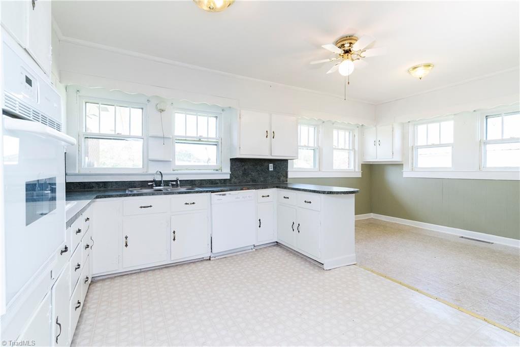 678 Sheffield Road Mocksville, NC 27028 - Photo 5 of 23 Gallery Image 5