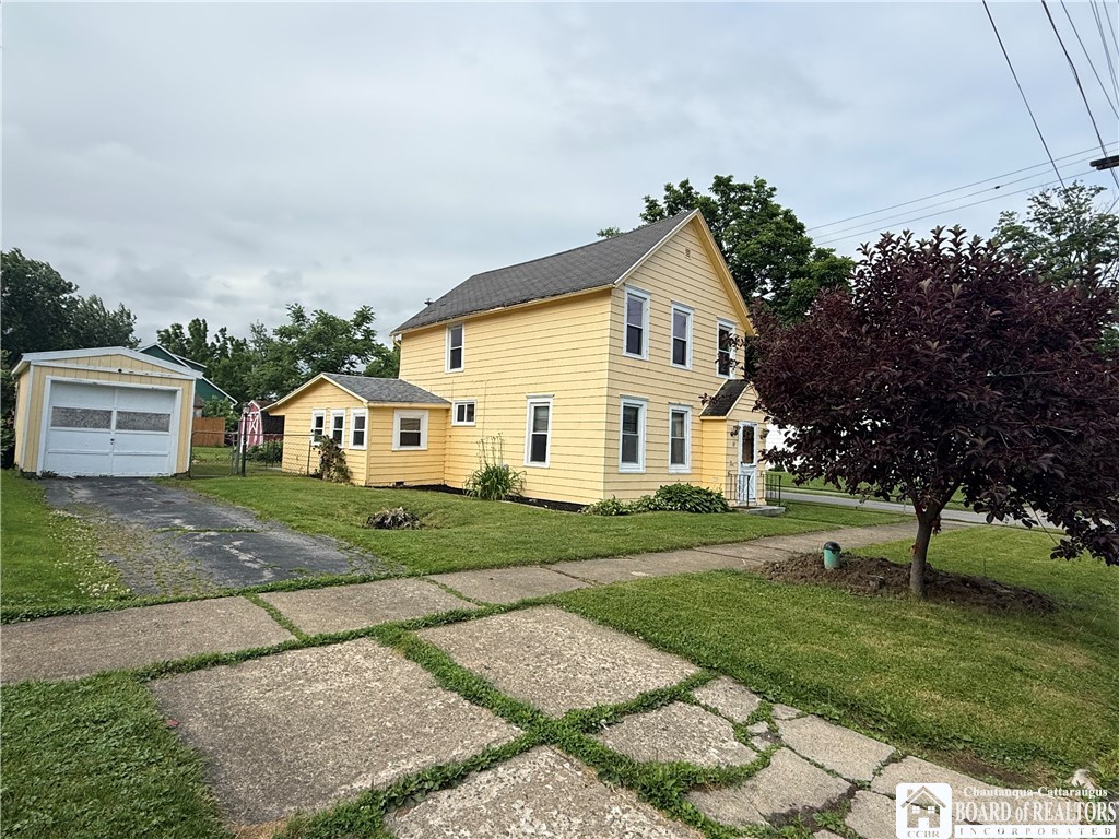 69 West 5th Street Dunkirk, NY 14048 - Photo 4 of 20