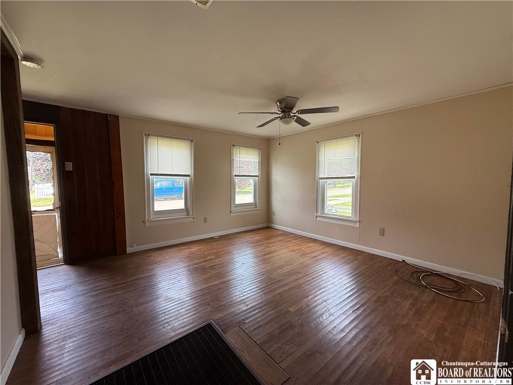 69 West 5th Street Dunkirk, NY 14048 - Photo 7 of 20