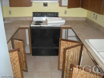 18549 Sunflower Road Fort Myers, FL 33967 - Photo 4 of 5 a view of washer and dryer