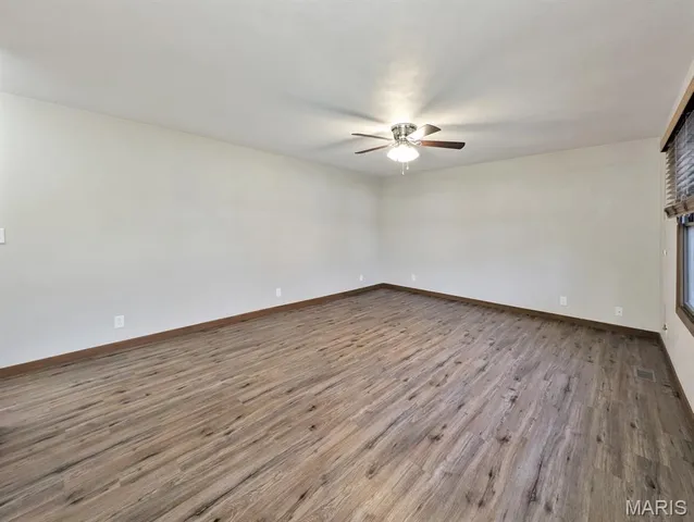 $269,900 | 114 Kenneth Drive, Troy, IL 62294