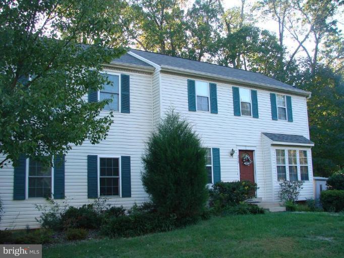 4525 Samuels Pine Road Chantilly, VA 20151 - Photo 1 of 4 Exterior (Main)