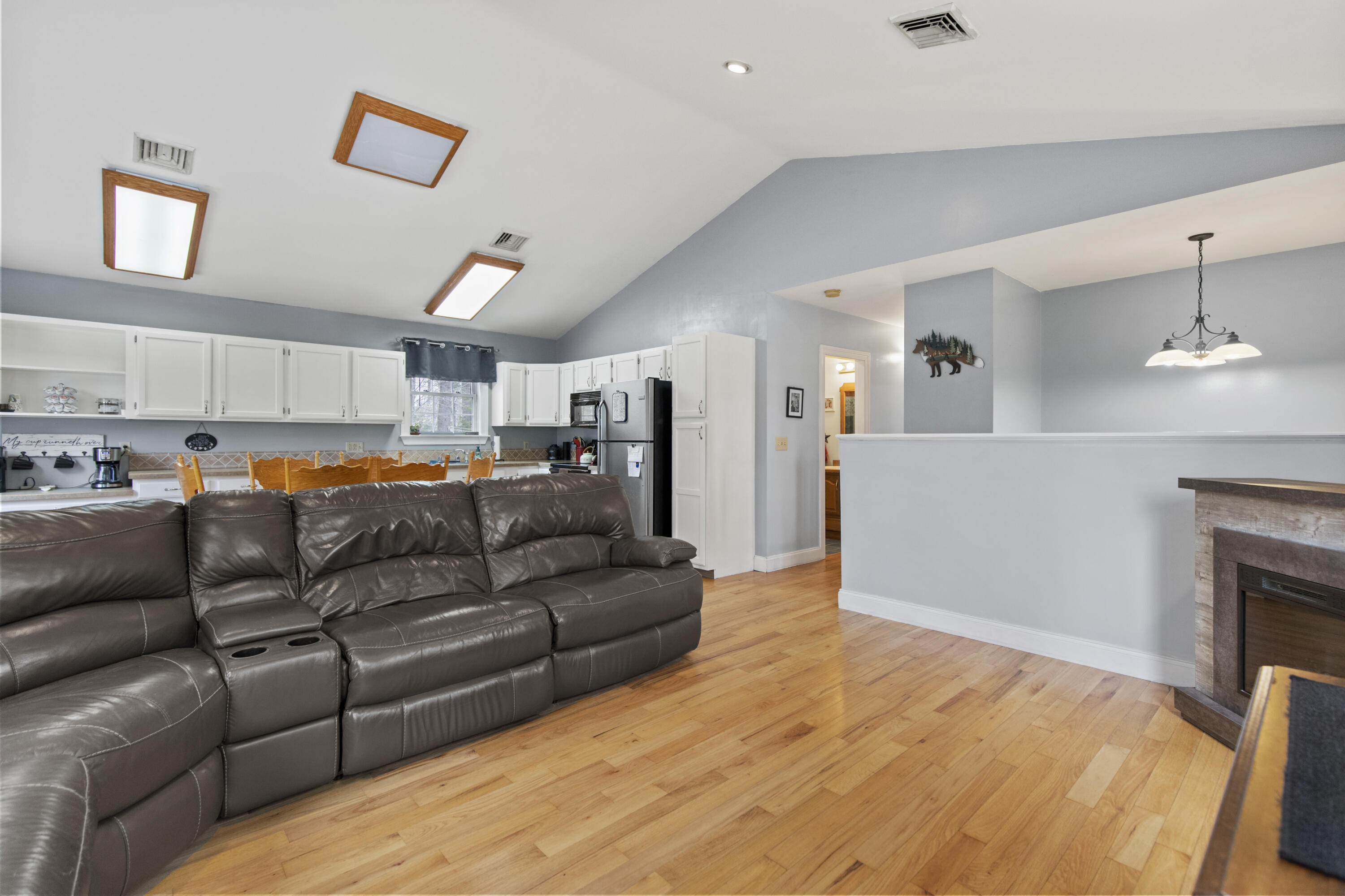 143 Harmons Beach Road Standish, ME 04084 - Photo 9 of 46 143HarmonsBeachRoadStandish_007