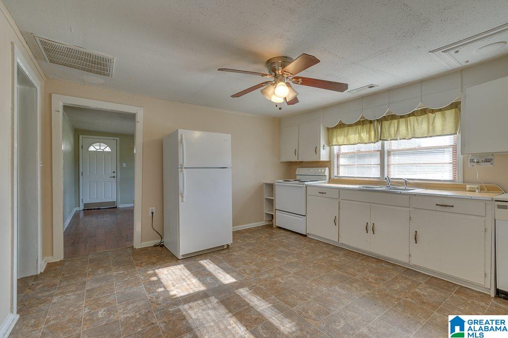 809 8th Street Clanton, AL 35045 - Photo 13 of 26