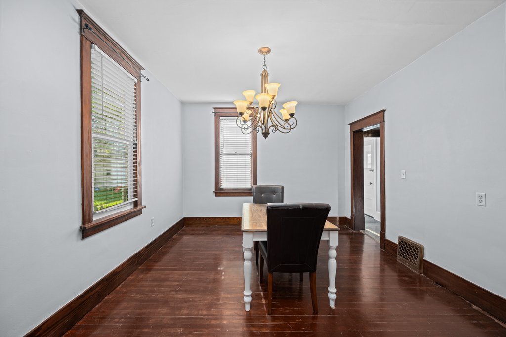 1179 26th Street Moline, IL 61265 - Photo 9 of 34