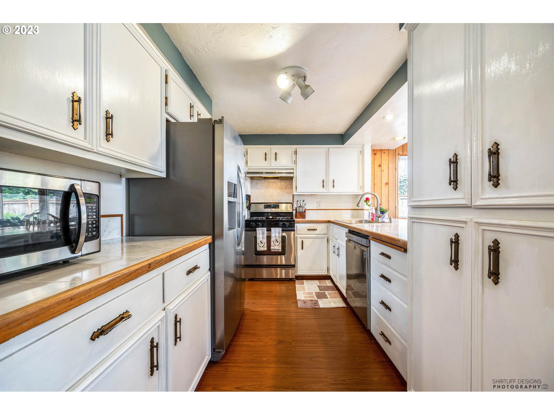 465 Mar Loop Eugene, OR 97401 - Photo 11 of 36