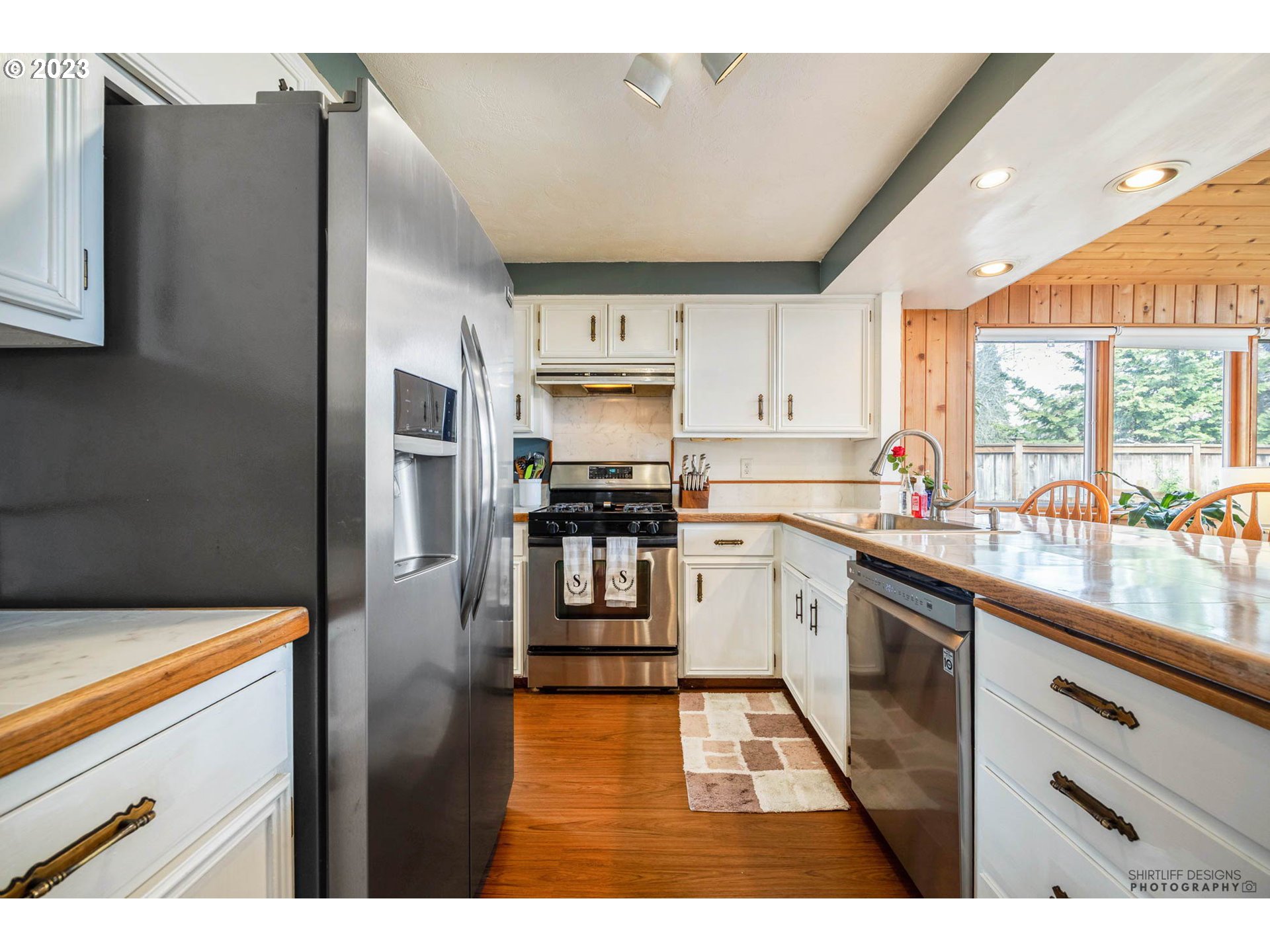 465 Mar Loop Eugene, OR 97401 - Photo 12 of 36