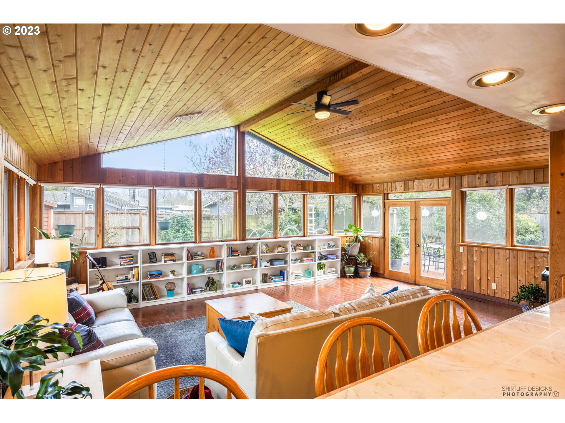 465 Mar Loop Eugene, OR 97401 - Photo 15 of 36