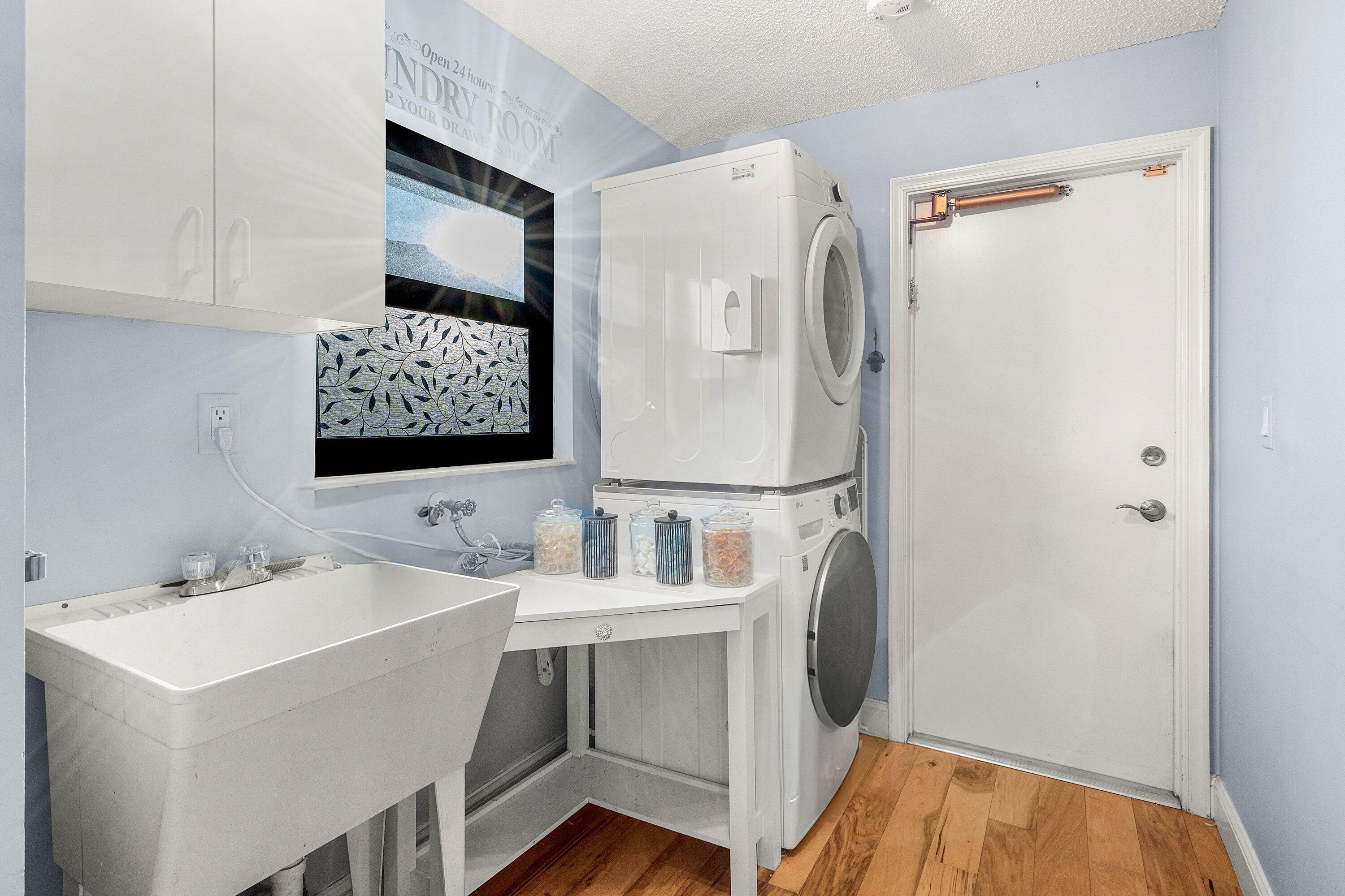 10174 Crosswind Road Boca Raton, FL 33498 - Photo 23 of 45 a bathroom with a sink and a mirror
