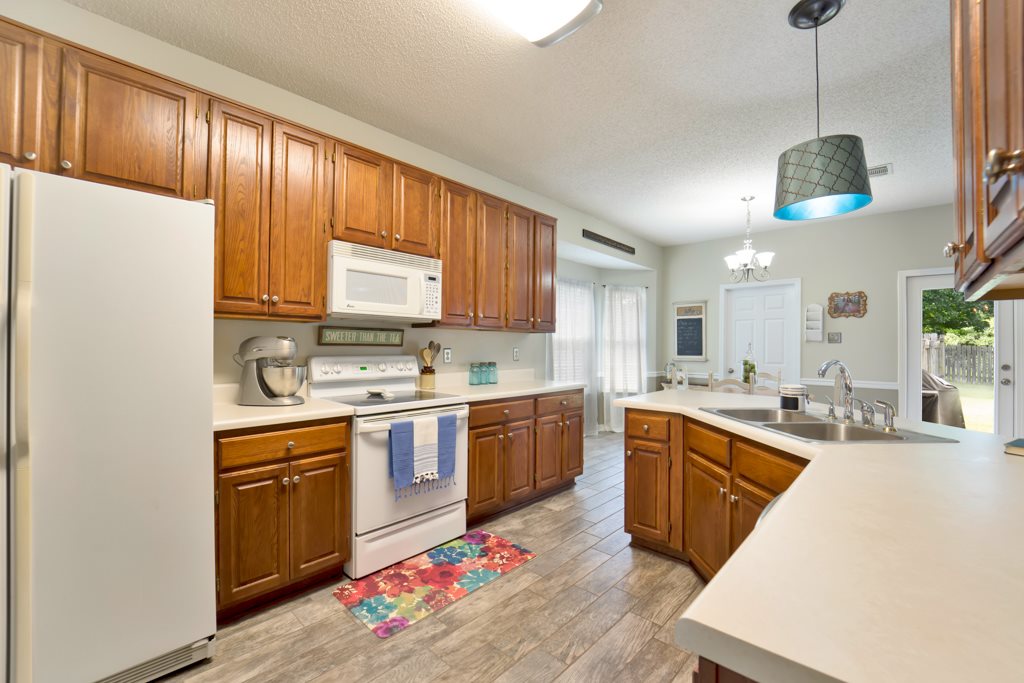 28549 Canterbury Road Daphne, AL 36526 - Photo 7 of 20