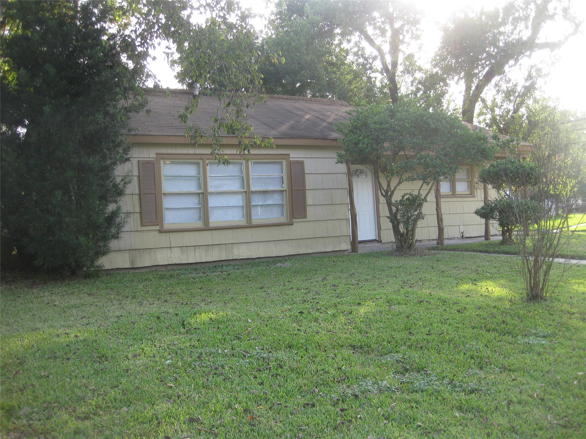 4902 Winfree Drive Houston, TX 77021 - Photo 3 of 20