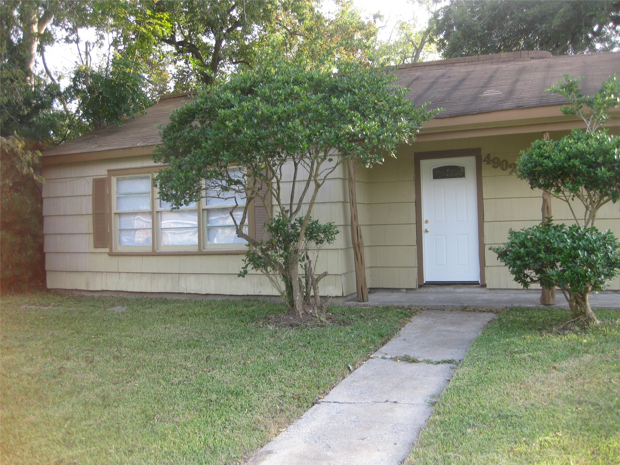 4902 Winfree Drive Houston, TX 77021 - Photo 4 of 20