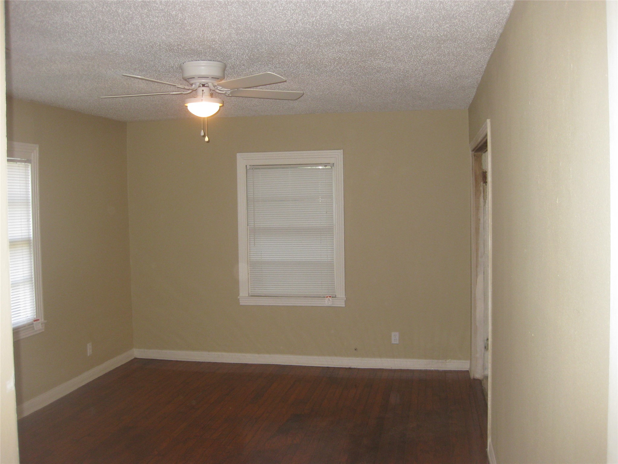 4902 Winfree Drive Houston, TX 77021 - Photo 8 of 20