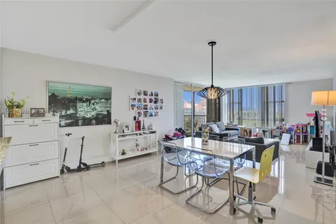 $399,000 | 20335 West Country Club Drive, Unit 809, Aventura, FL 33180
