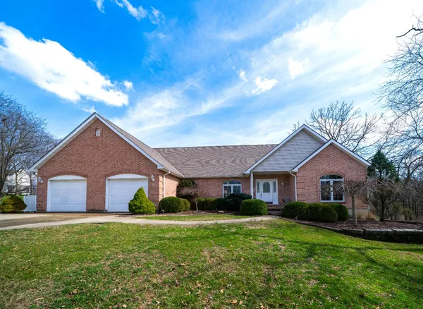 $540,000 | 20338 Cedarview Court, Lawrenceburg, IN 47025