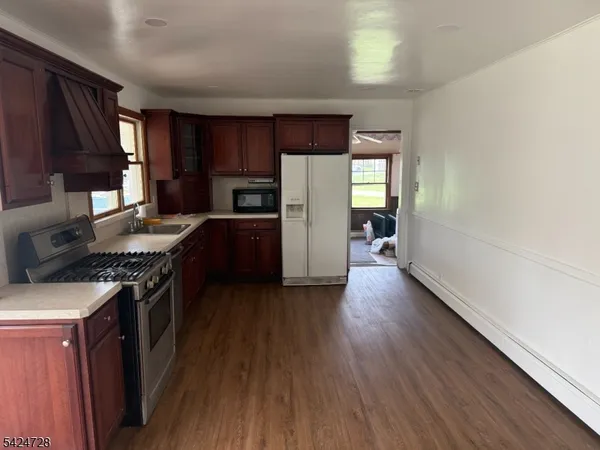 $4,500 | 80 Gates Road, Somerset, NJ 08873