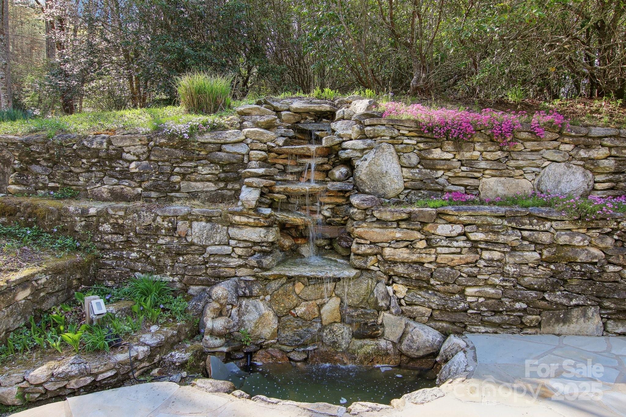 798 Evans Road Hendersonville, NC 28739 - Photo 32 of 45 a view of outdoor space and yard