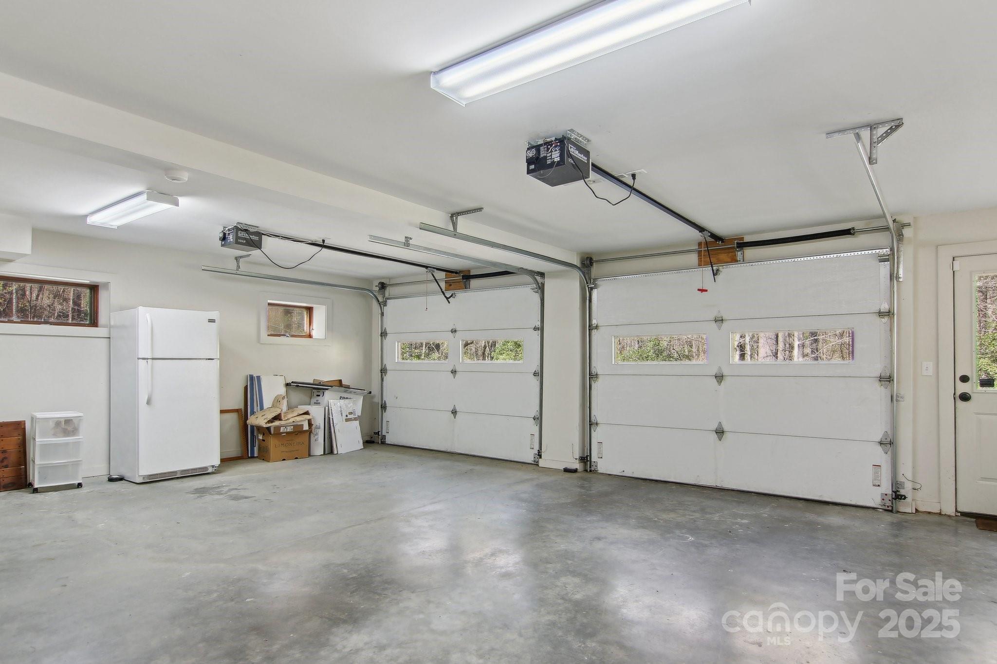 798 Evans Road Hendersonville, NC 28739 - Photo 34 of 45 a view of a garage