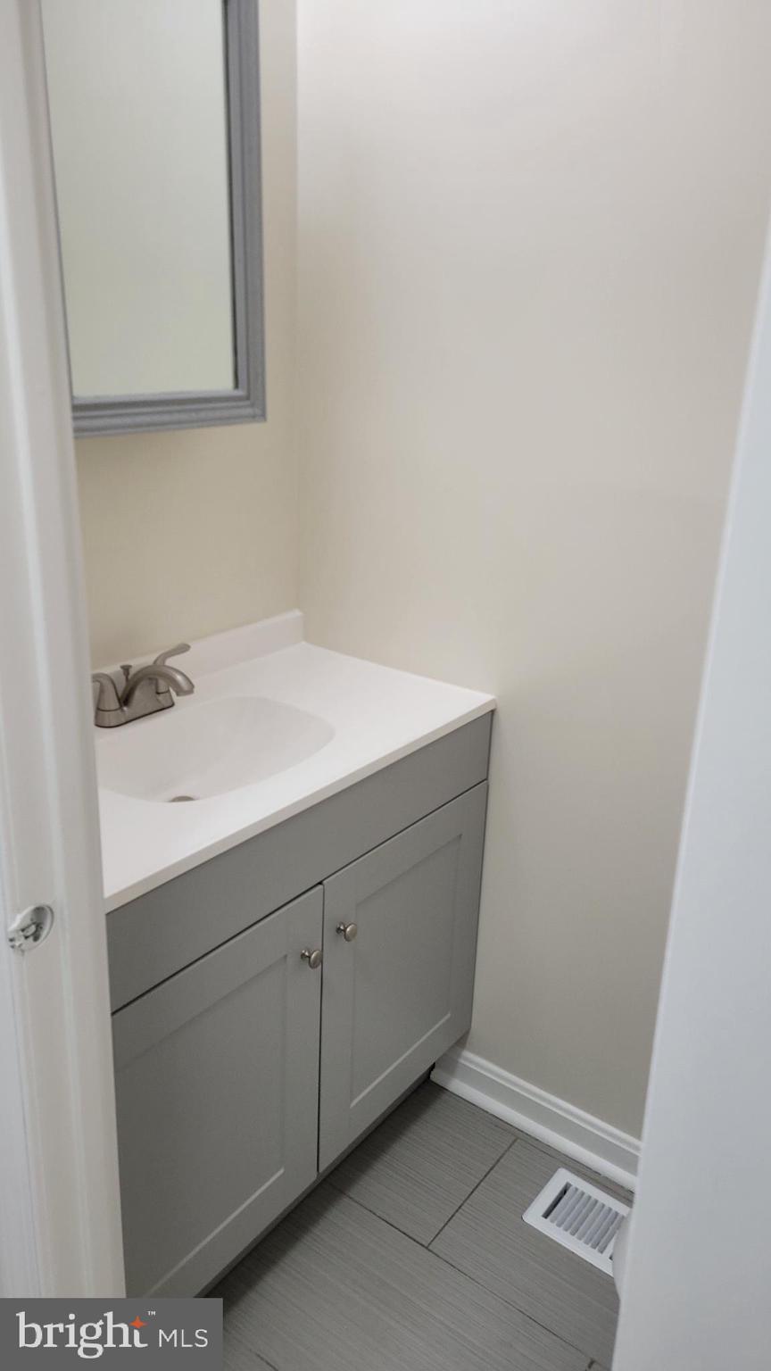 2055 Pilgrim Drive Woodbridge, VA 22192 - Photo 9 of 30