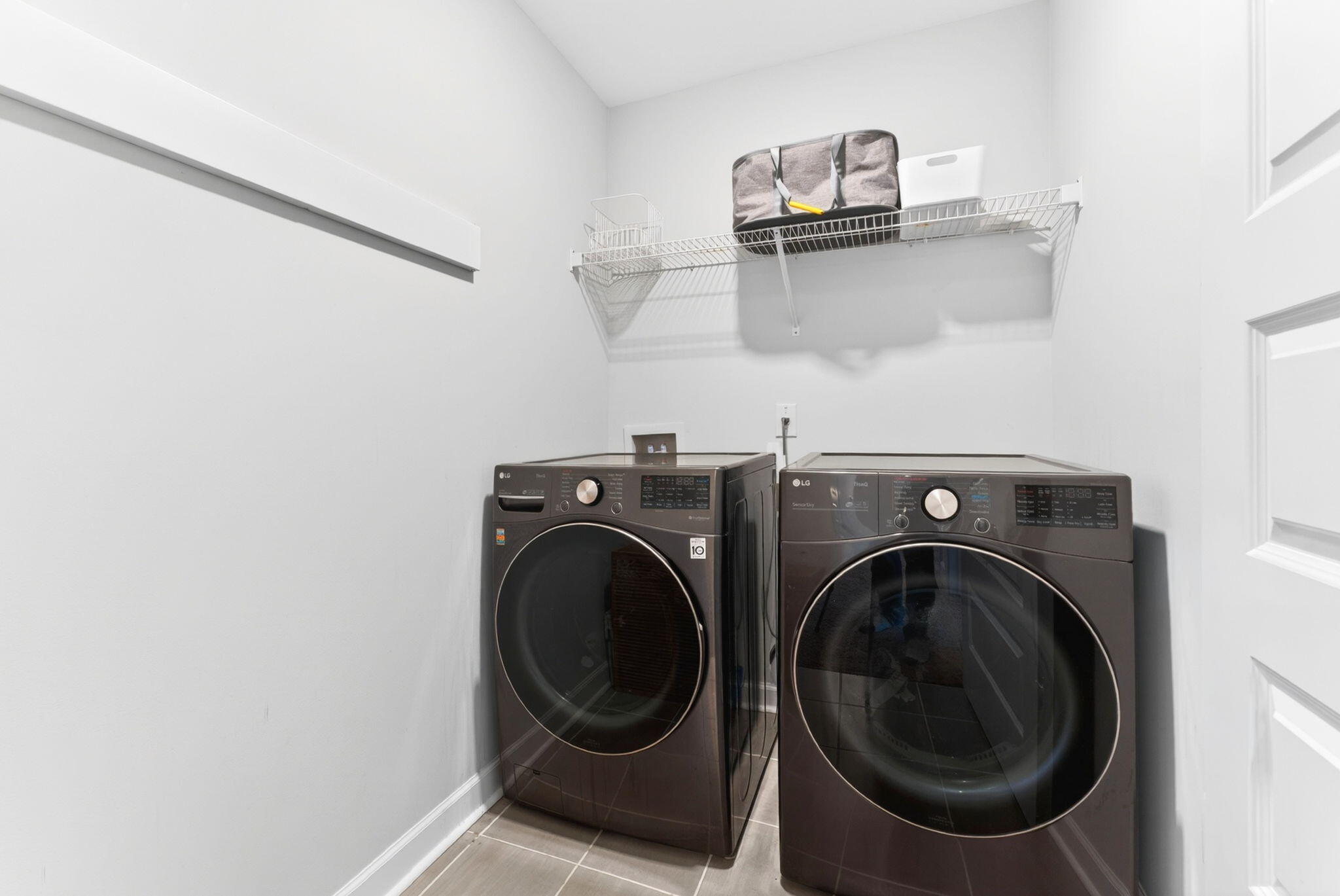 1555 Moss Spring Road Mount Pleasant, SC 29466 - Photo 29 of 44 Laundry Room