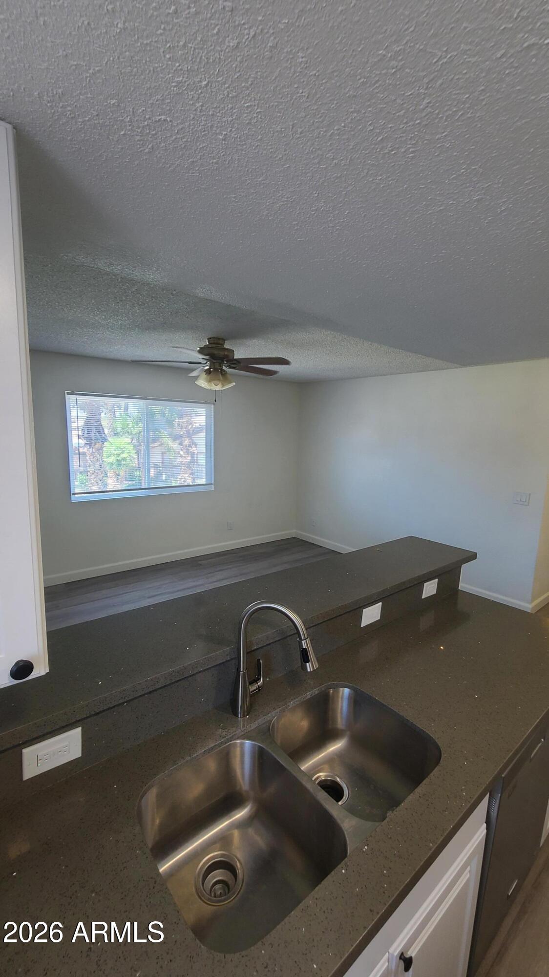 860 East Brown Road, Unit 7 Mesa, AZ 85203 - Photo 8 of 35 20260521_125821