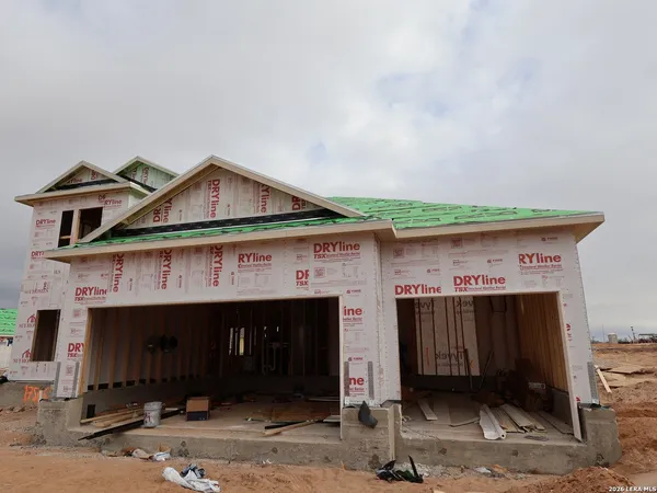 $434,990 | 17506 Buffalo Grass Lane, Elmendorf, TX 78112