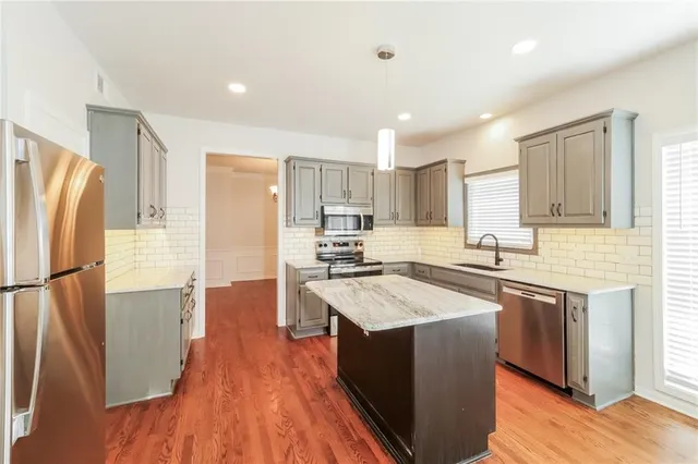 $3,095 | 6603 West 156th Street, Overland Park, KS 66223