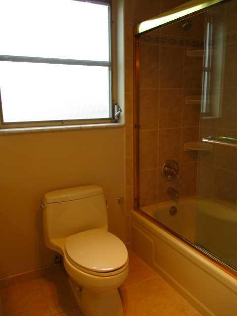 3090 North Course Drive, Unit 501 Pompano Beach, FL 33069 - Photo 6 of 15 Bathroom Master