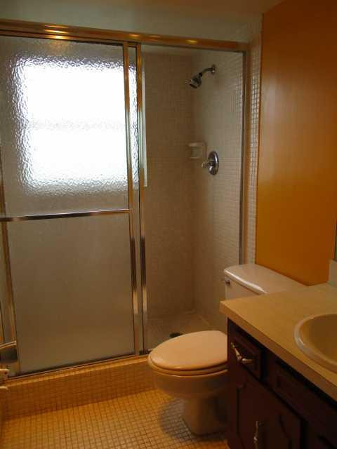 3090 North Course Drive, Unit 501 Pompano Beach, FL 33069 - Photo 9 of 15 Bathroom