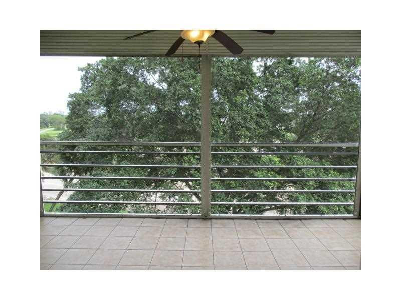 3090 North Course Drive, Unit 501 Pompano Beach, FL 33069 - Photo 10 of 15 Patio/Deck
