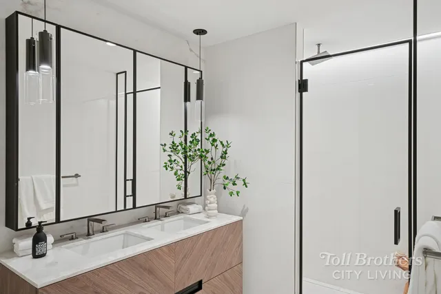 $3,200,000 | 218 West 103rd Street, Unit 12B | Upper West Side