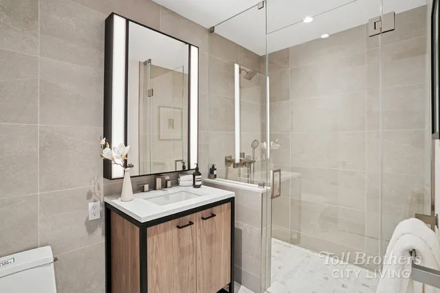 $3,200,000 | 218 West 103rd Street, Unit 12B | Upper West Side