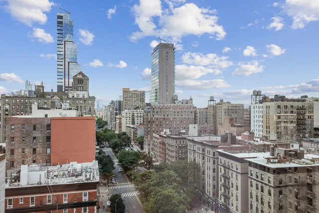 $3,200,000 | 218 West 103rd Street, Unit 12B | Upper West Side