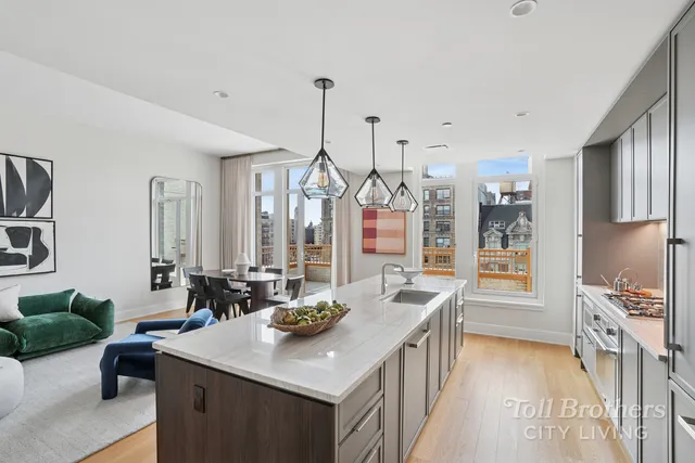 $3,200,000 | 218 West 103rd Street, Unit 12B | Upper West Side