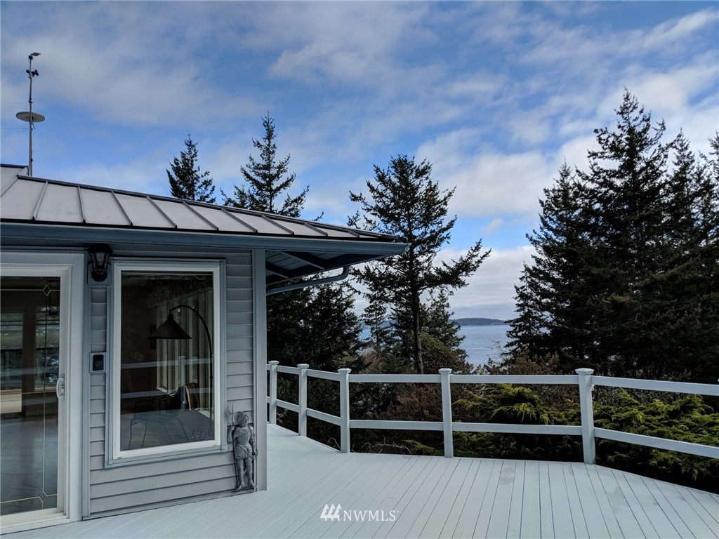 525 Buckhorn Road Orcas Island, WA 98245 - Photo 1 of 25 Gallery Image 1