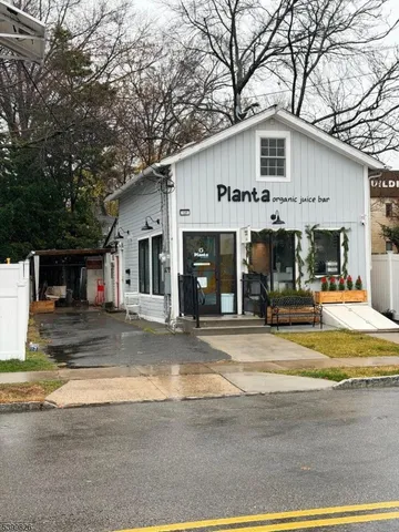 $1,650 | 131 Pine Street, Montclair, NJ 07042