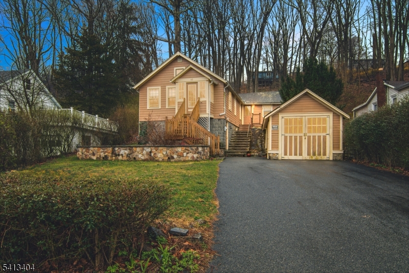 43 Estling Lake Road Denville, NJ 07834 - Photo 2 of 24